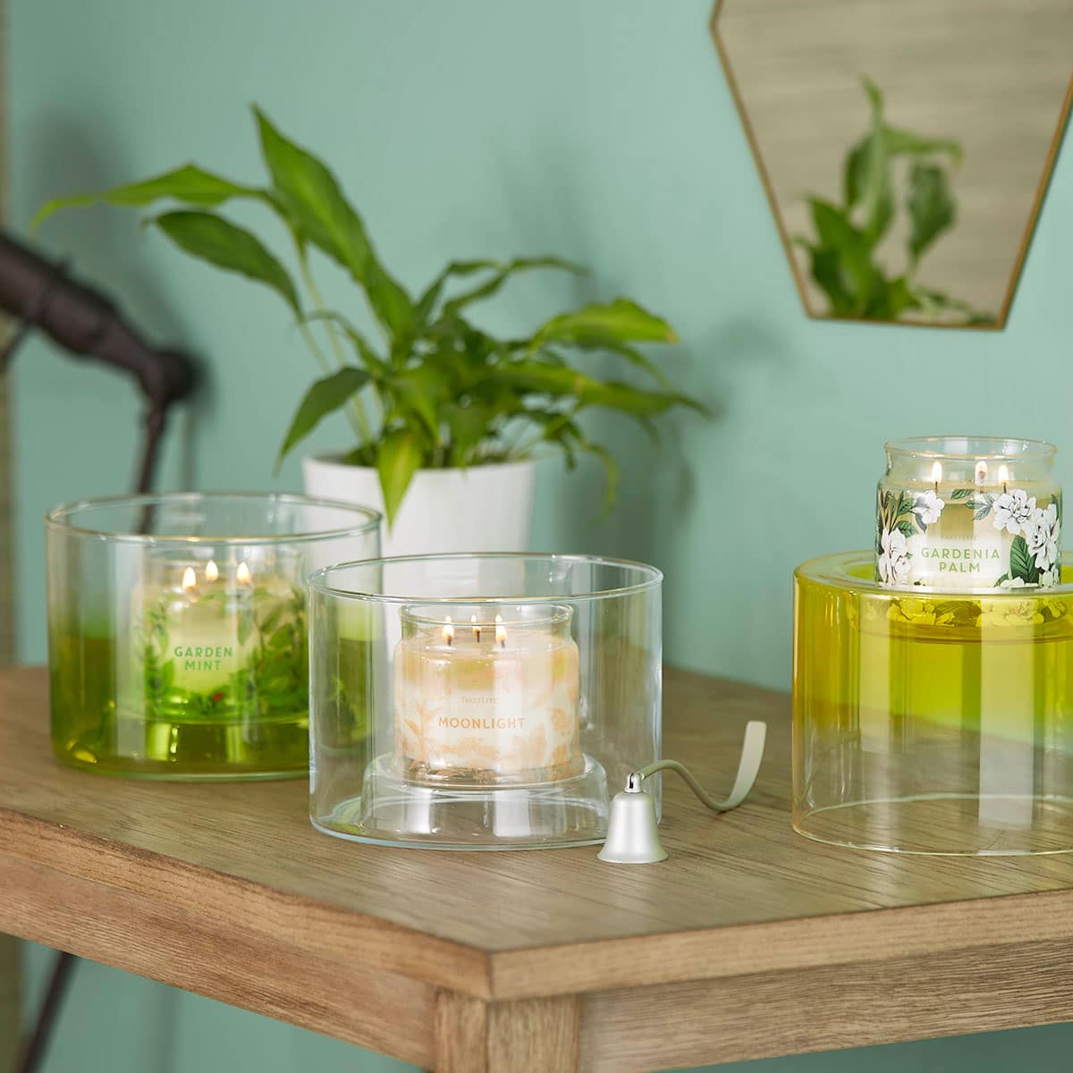 Blown Glass Green Ombré Jar Holder - PartyLite US