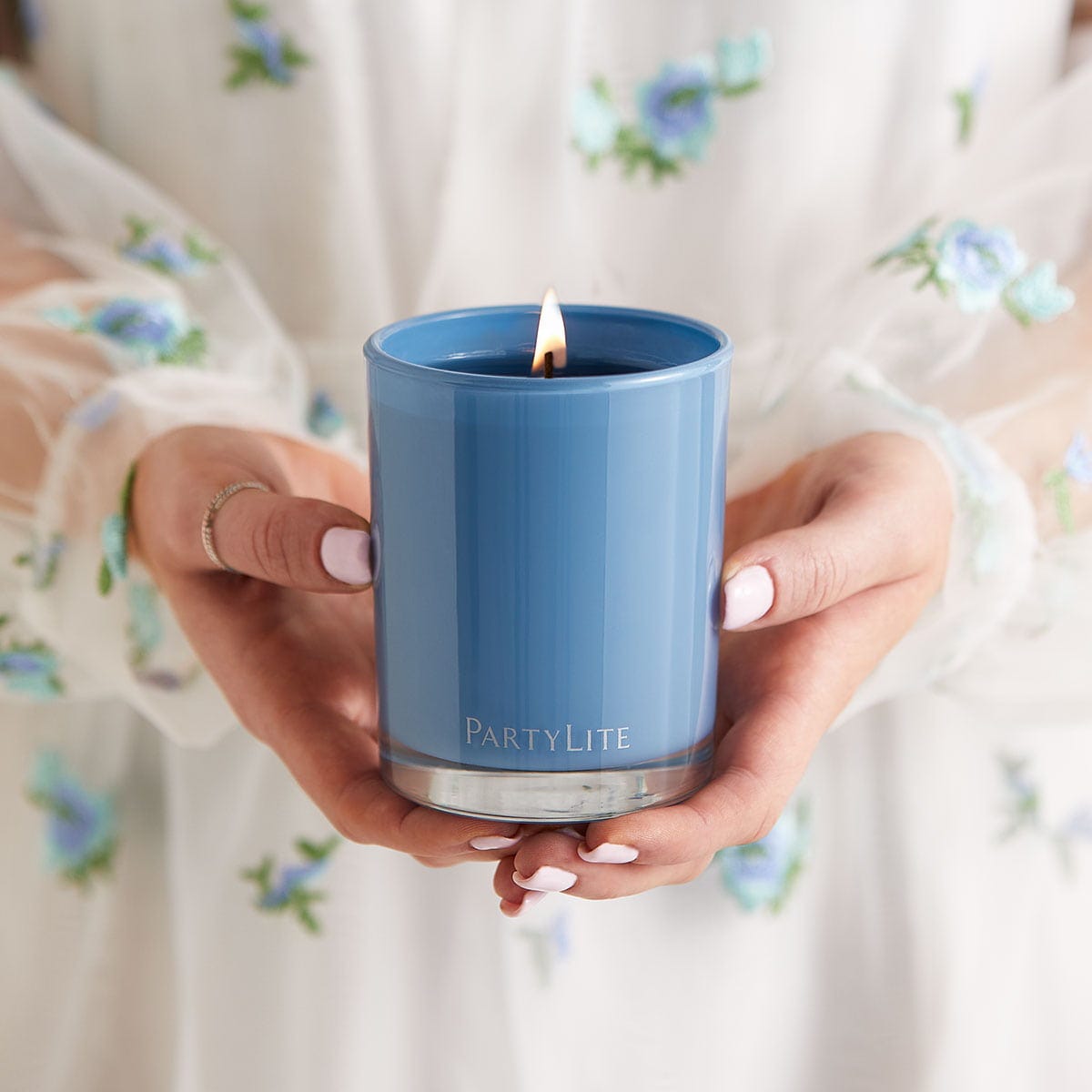 Sea Salt & Sage Escential Jar™ Candle - PartyLite US